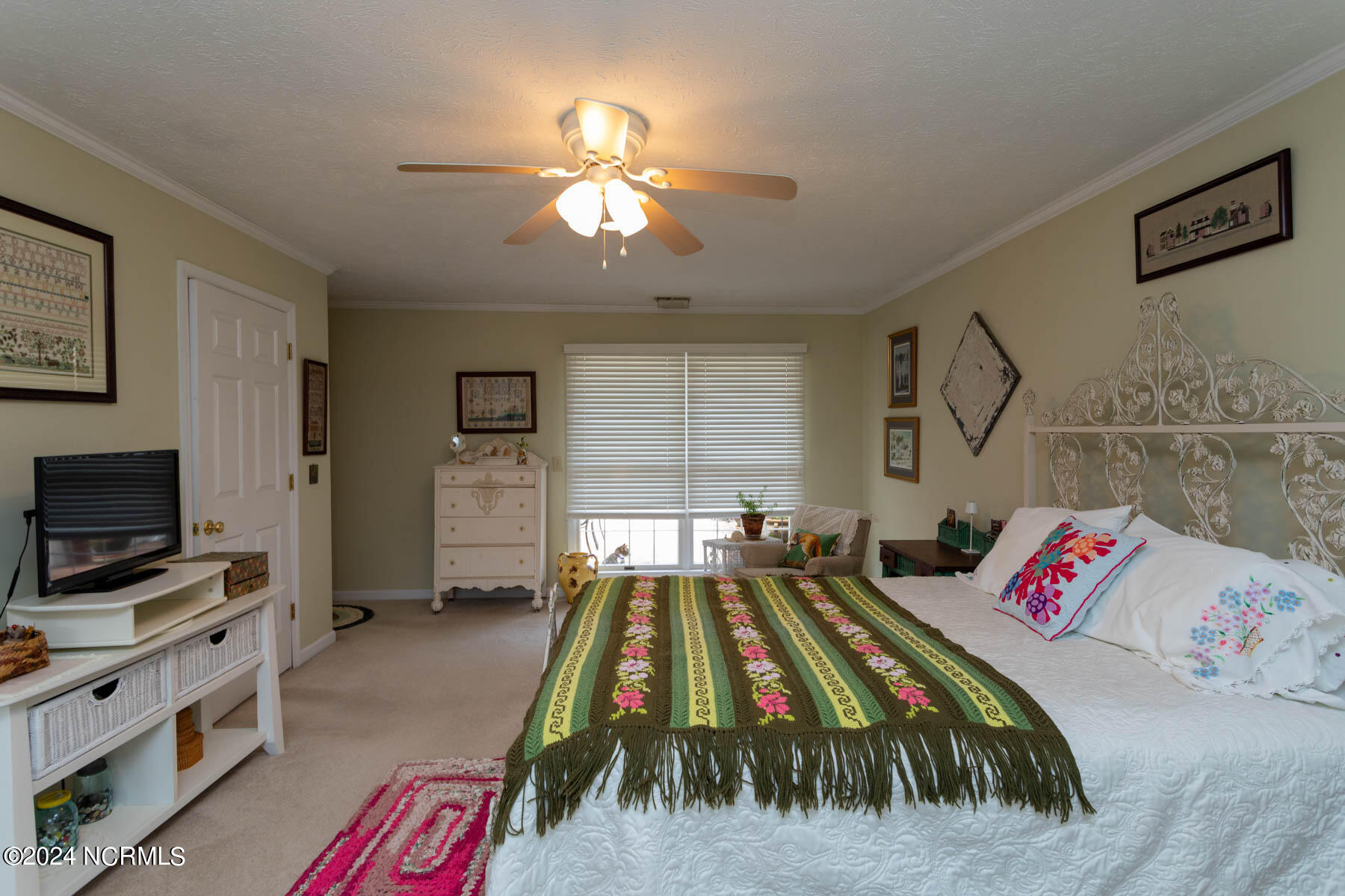 275 Mockingbird Court