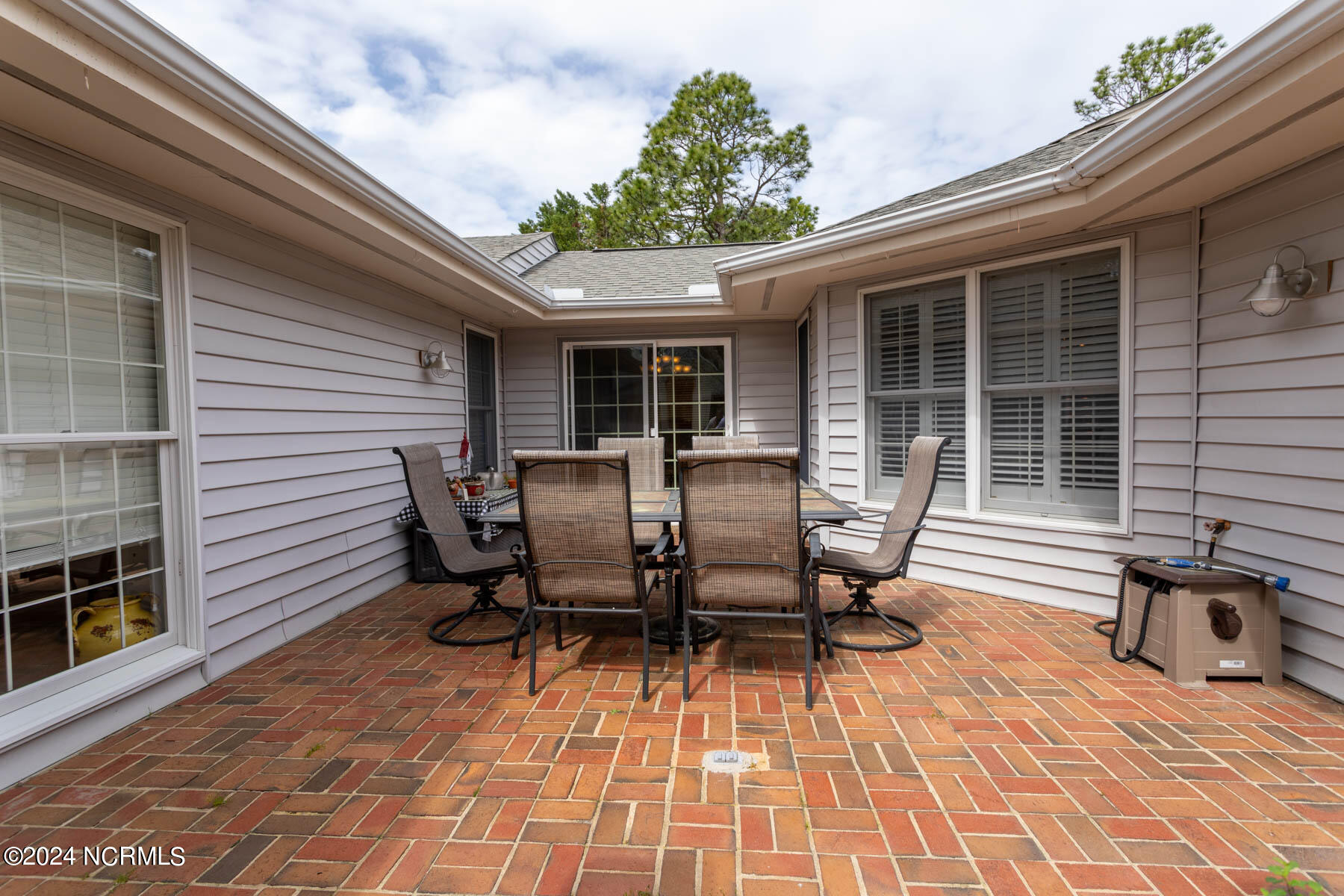 275 Mockingbird Court