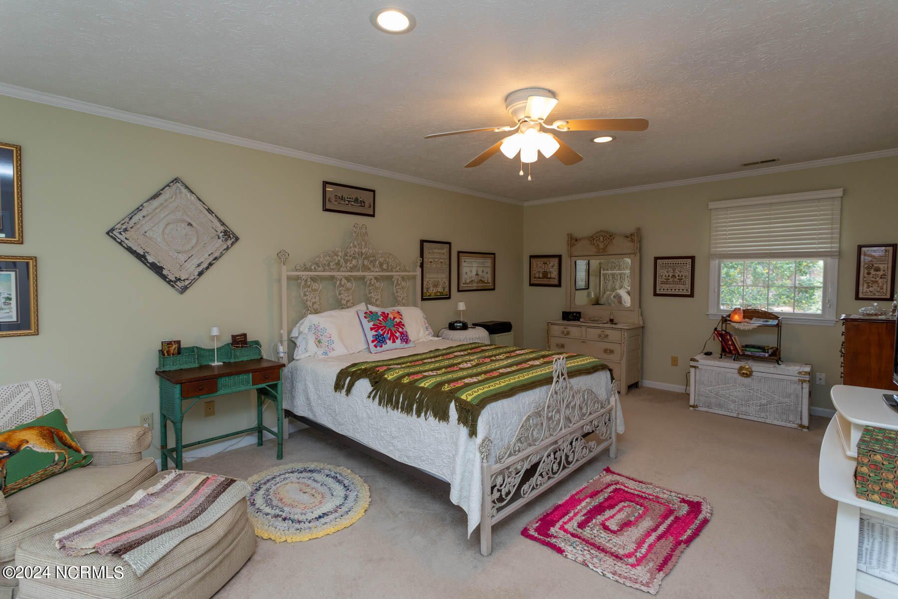 275 Mockingbird Court