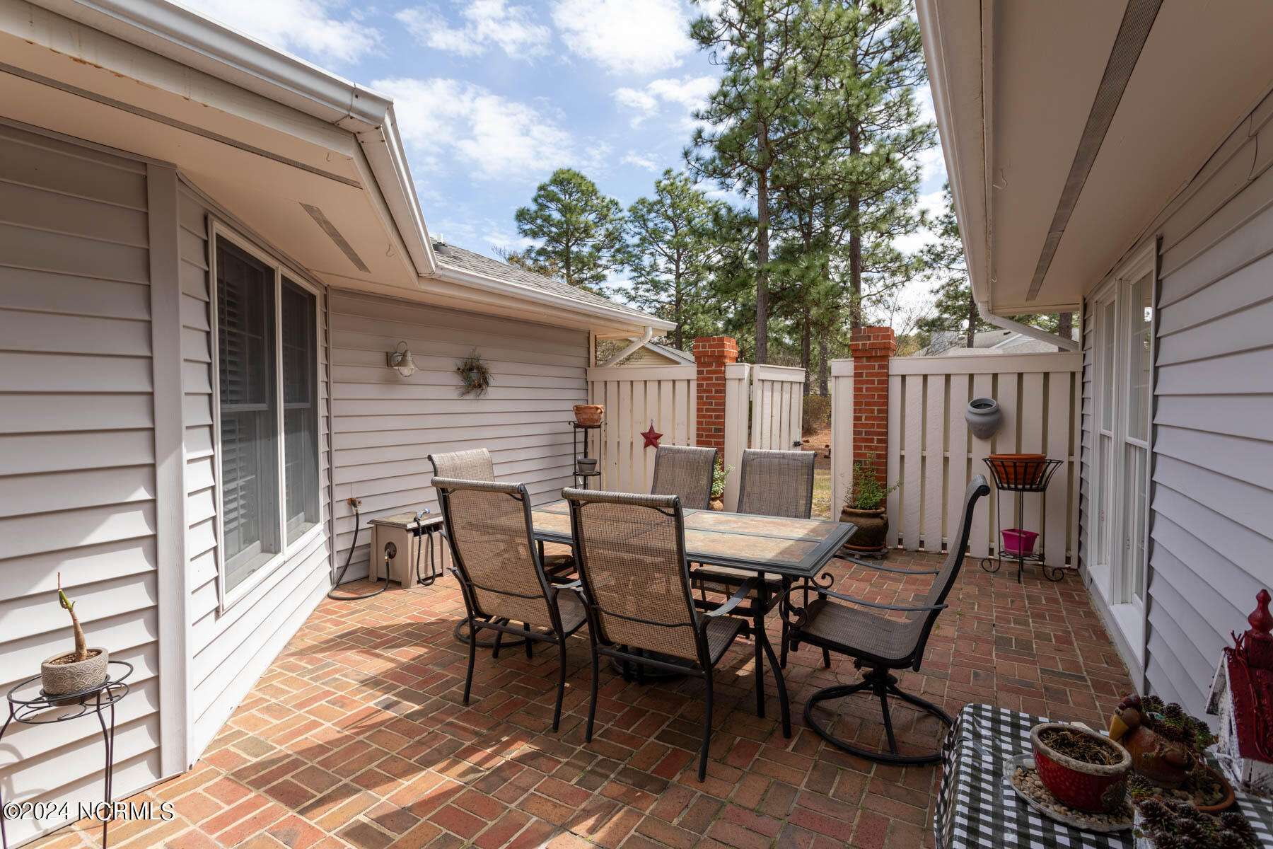 275 Mockingbird Court