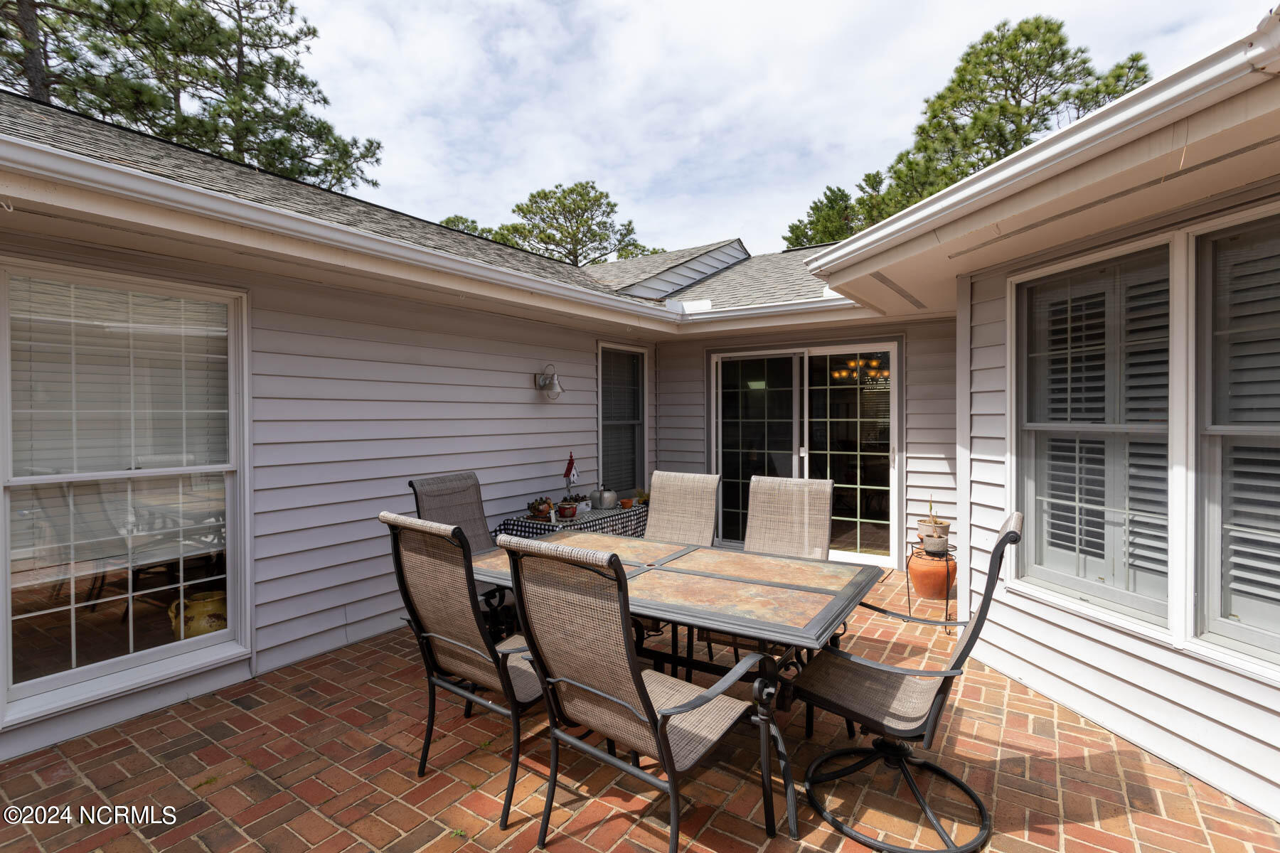 275 Mockingbird Court