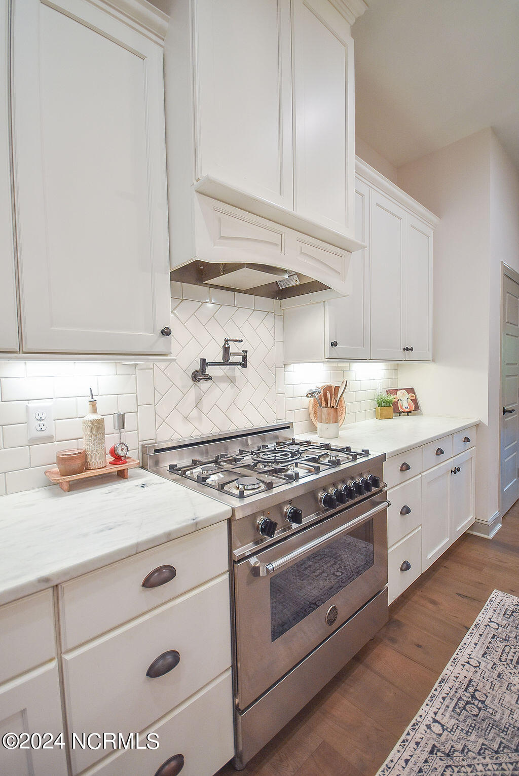 102 Greystones Court