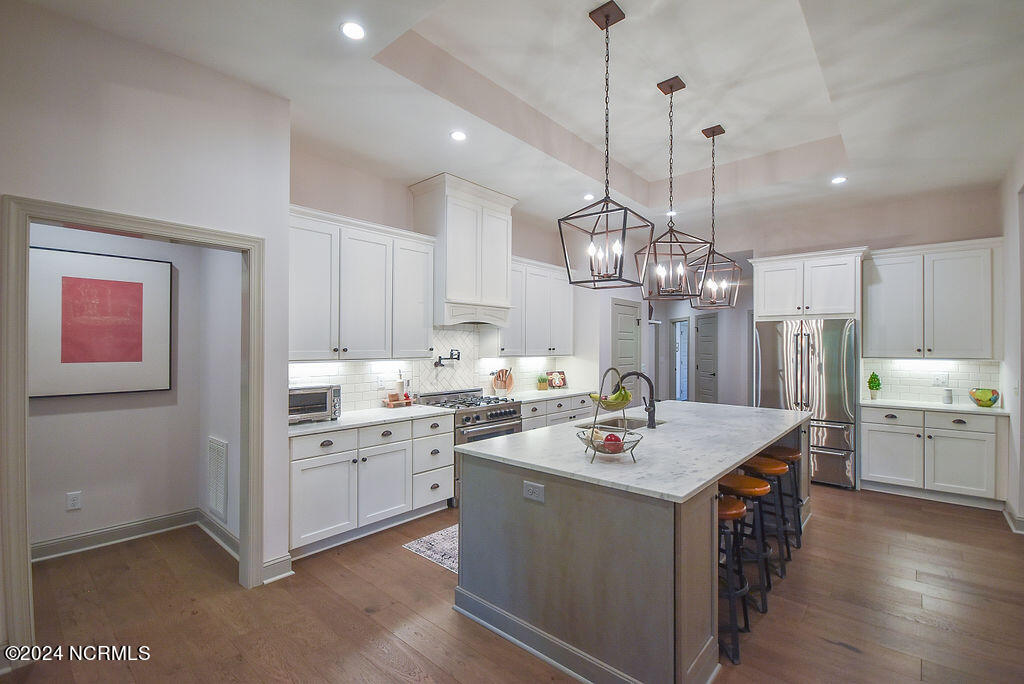 102 Greystones Court