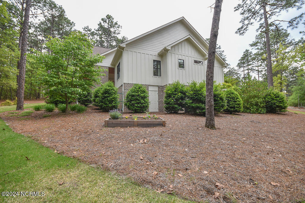 102 Greystones Court