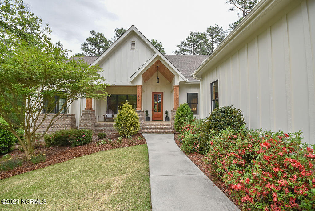 102 Greystones Court