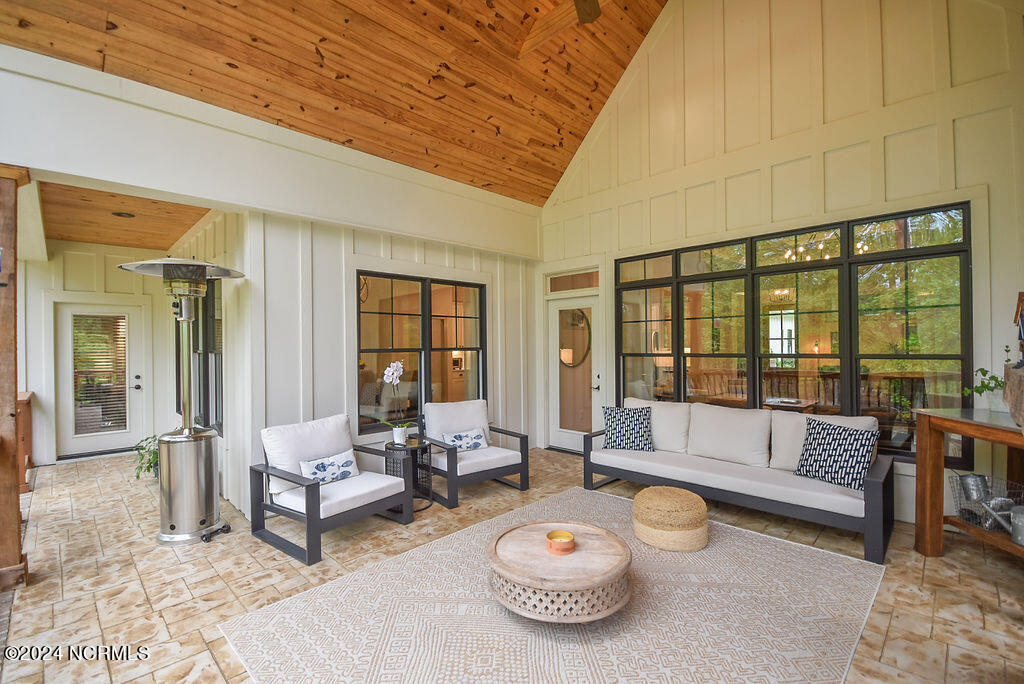 102 Greystones Court