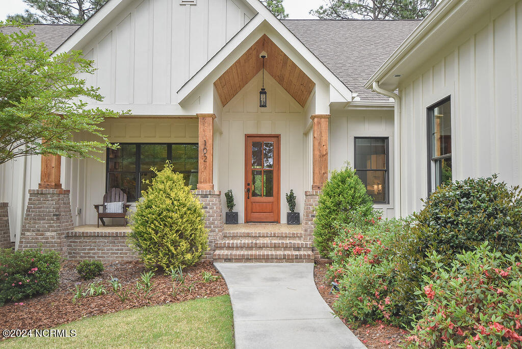 102 Greystones Court