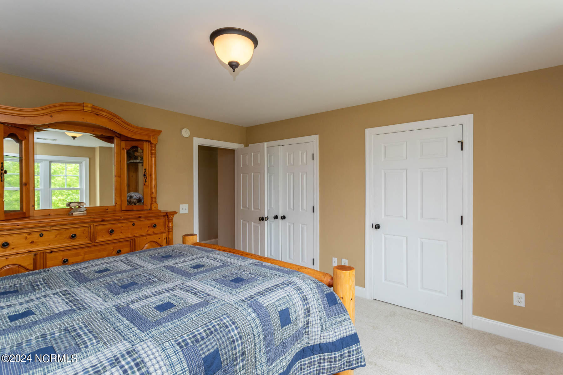 195 Shagbark Court