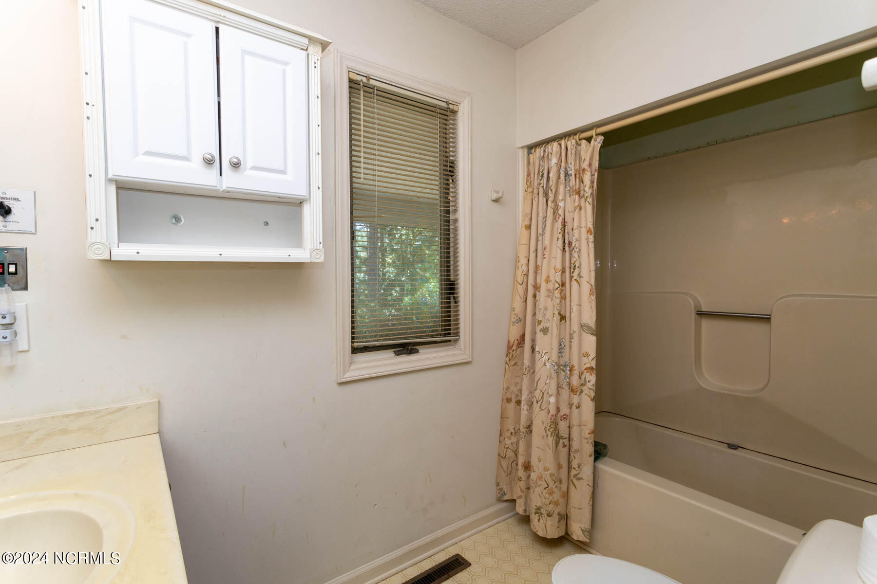 106 Cottage Grove Lane