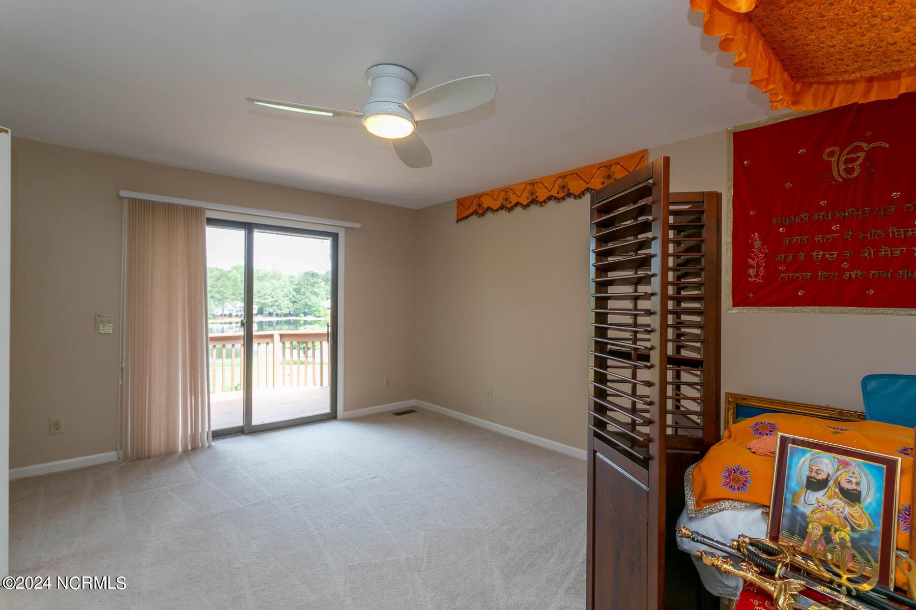 251 Devonshire Avenue W