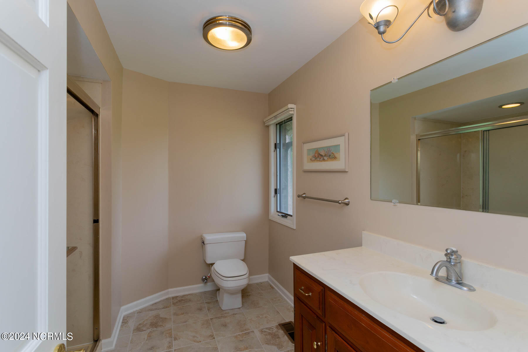 251 Devonshire Avenue W