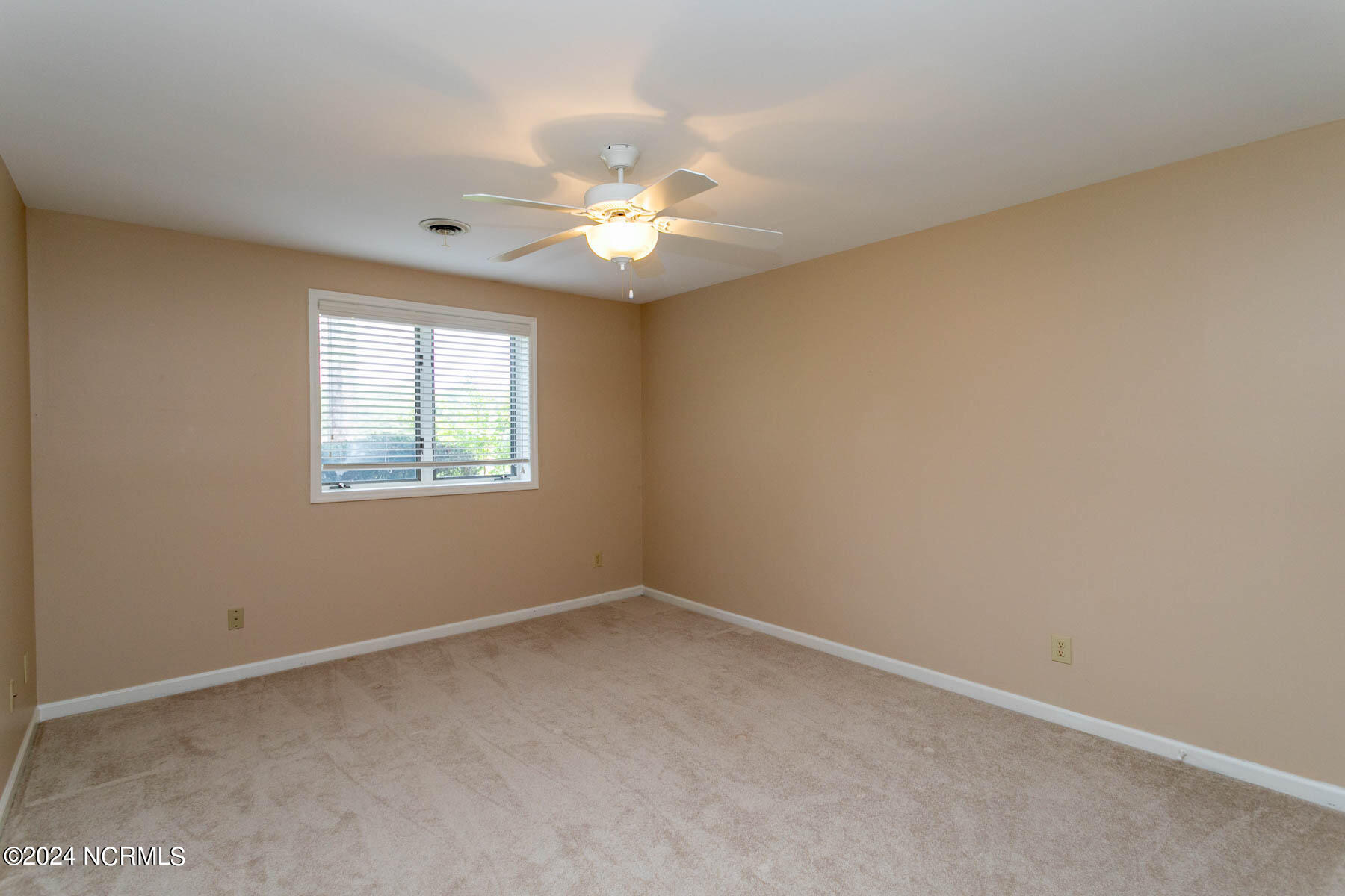 251 Devonshire Avenue W