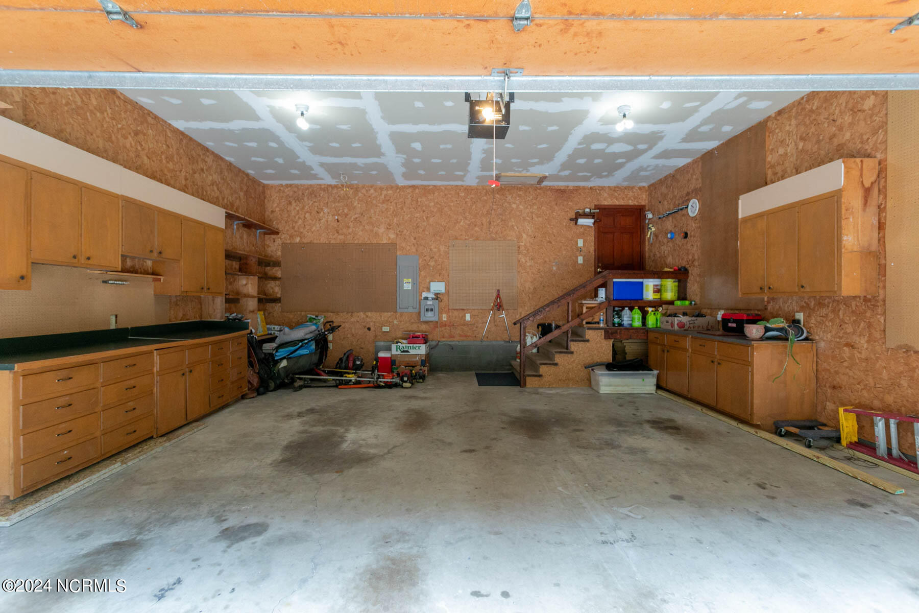 251 Devonshire Avenue W