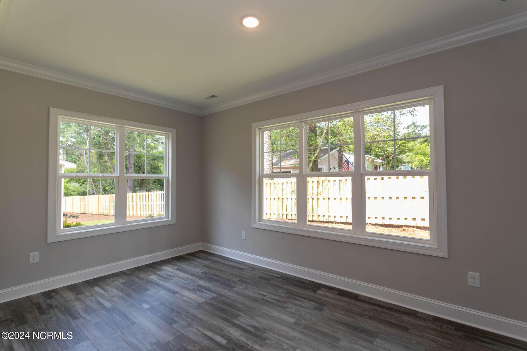 525 N Sycamore Street