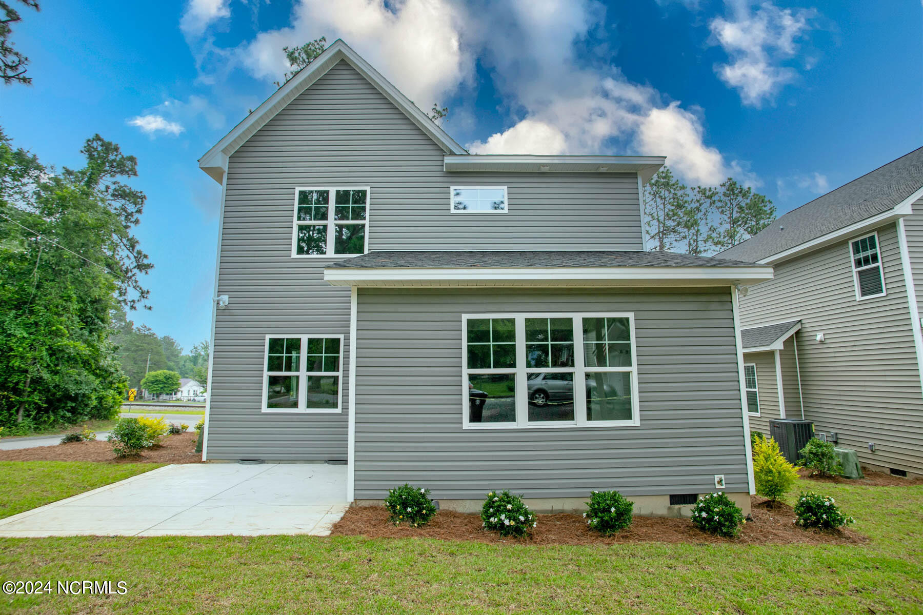 525 N Sycamore Street