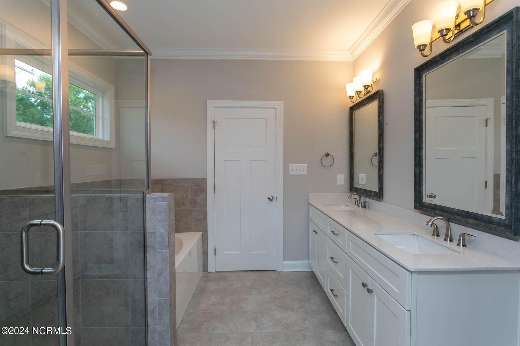 525 N Sycamore Street