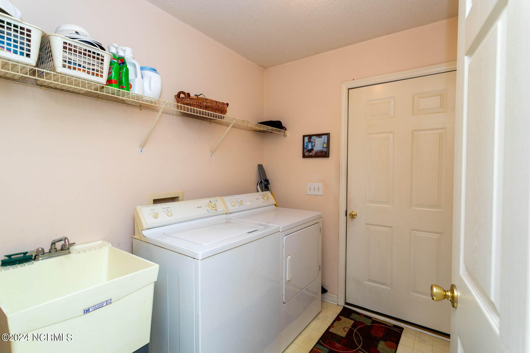 1026 Devonshire Trail