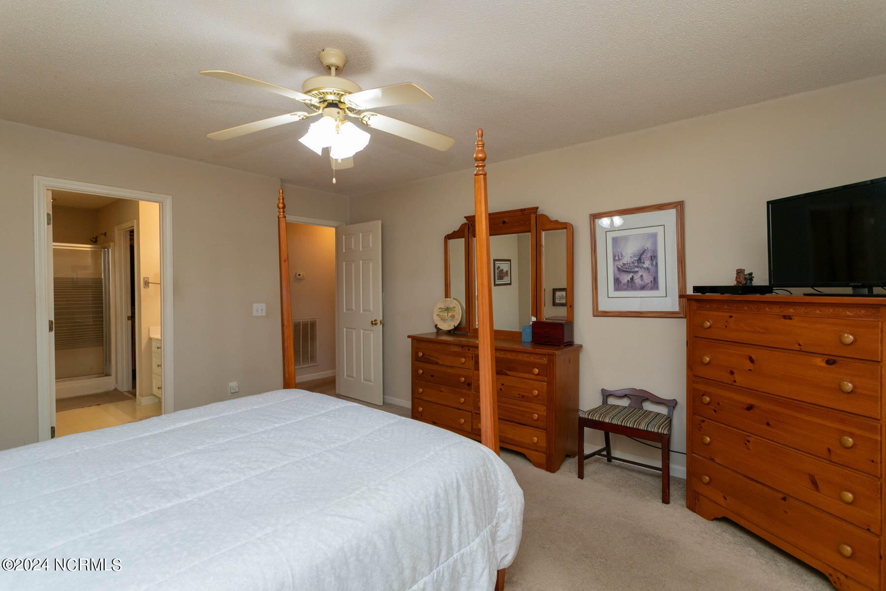 1026 Devonshire Trail