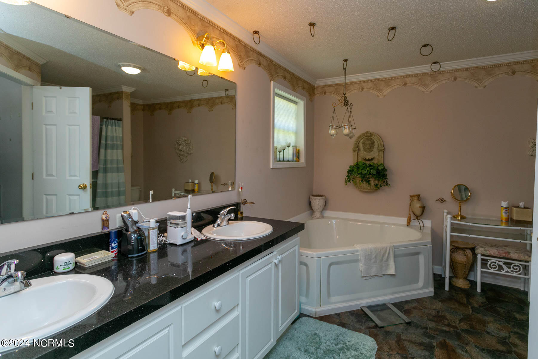 280 Ridge View Drive