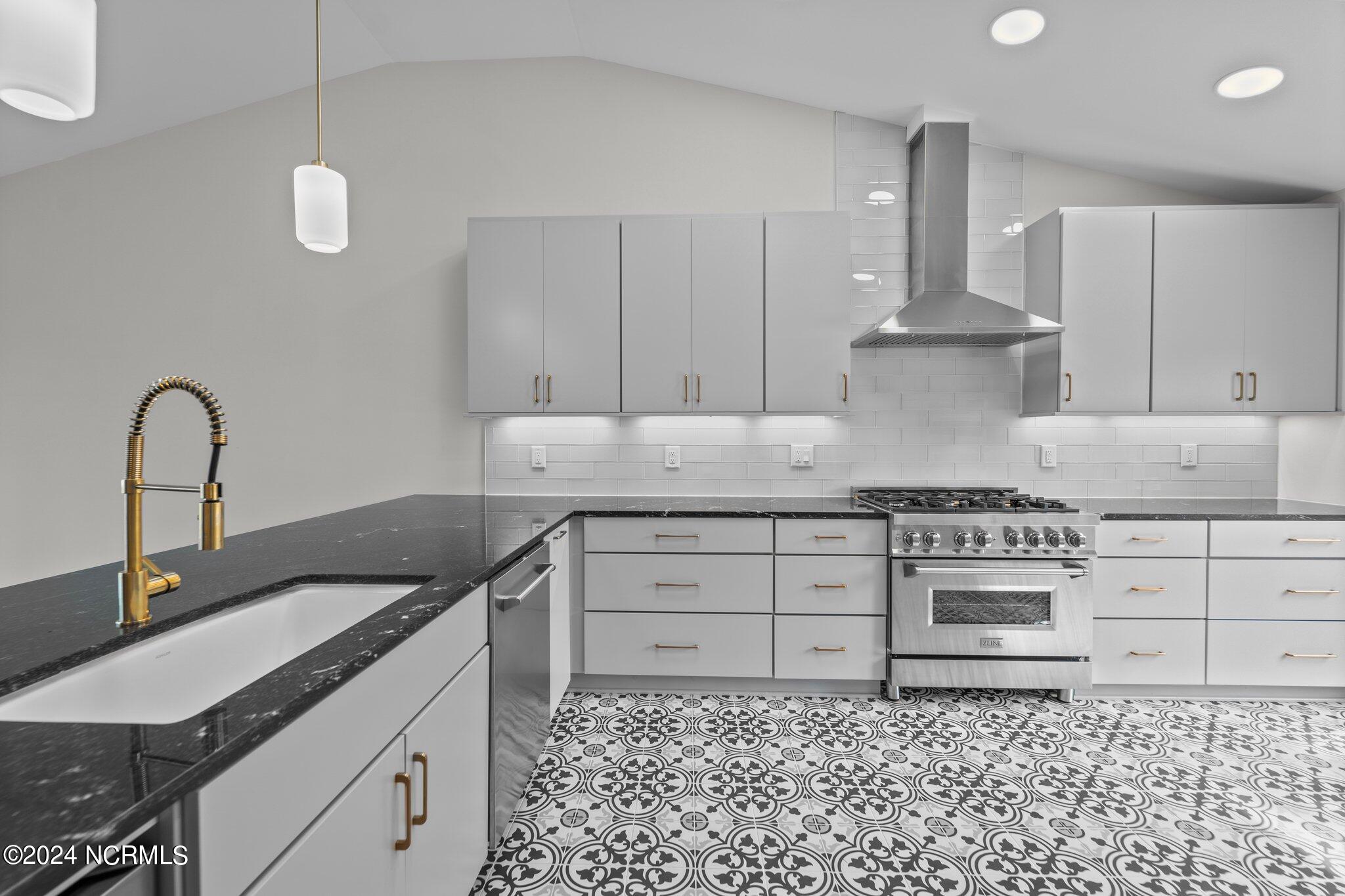 23 Lake Pinehurst Villas Road