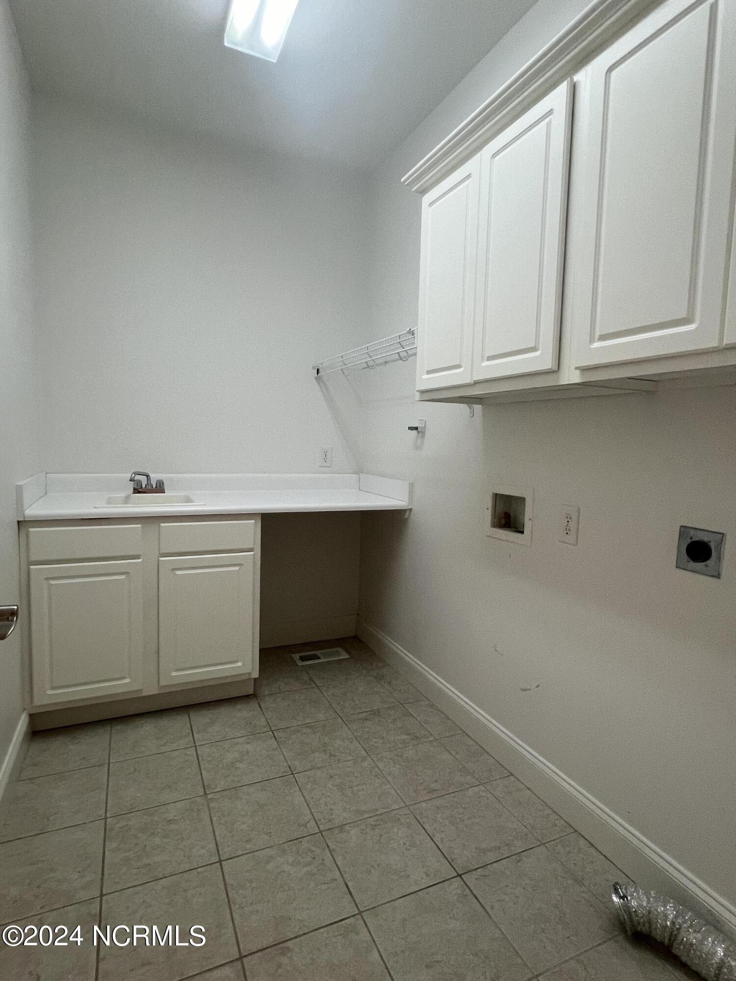 130 Tamarisk Lane