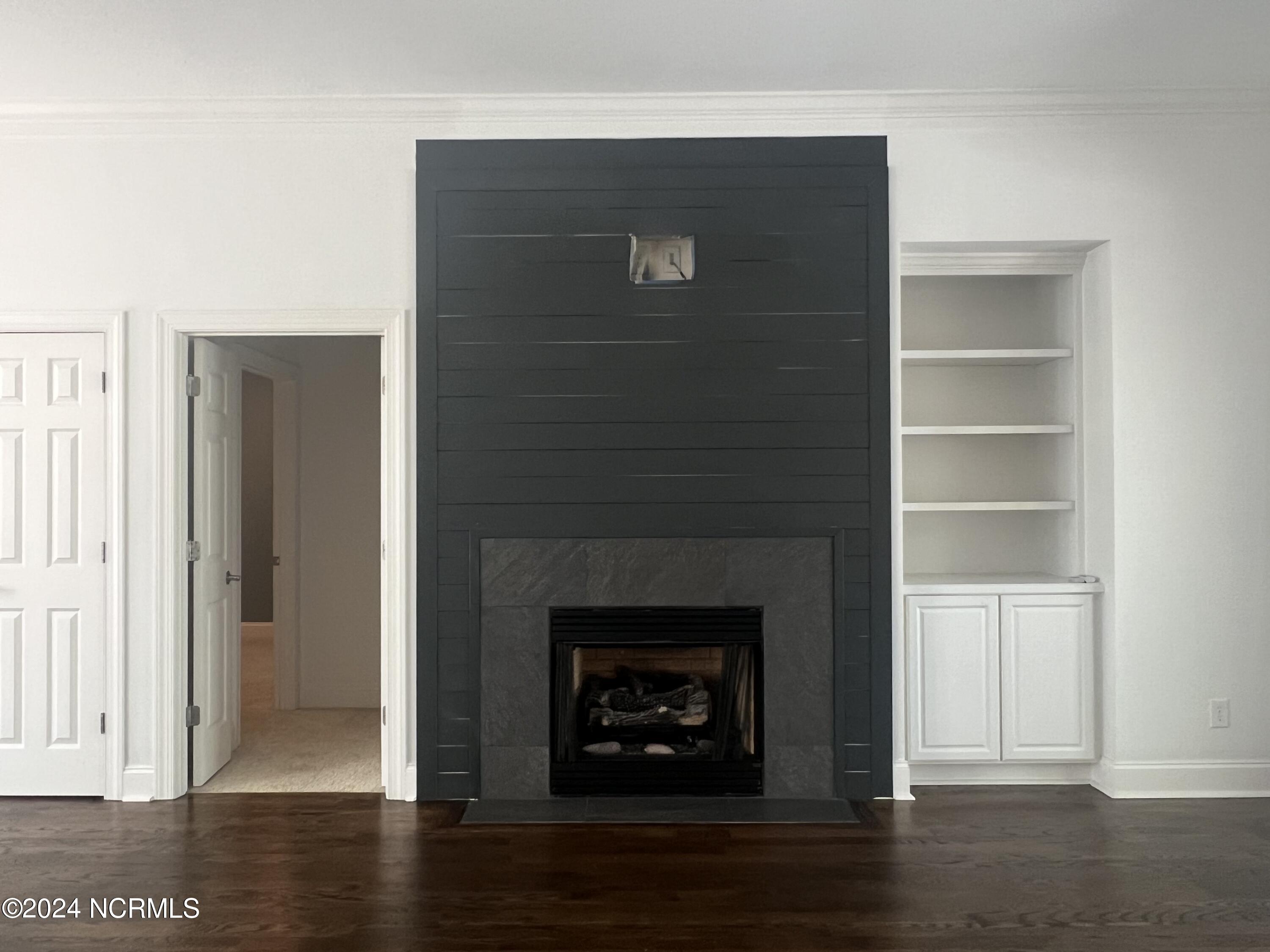 130 Tamarisk Lane