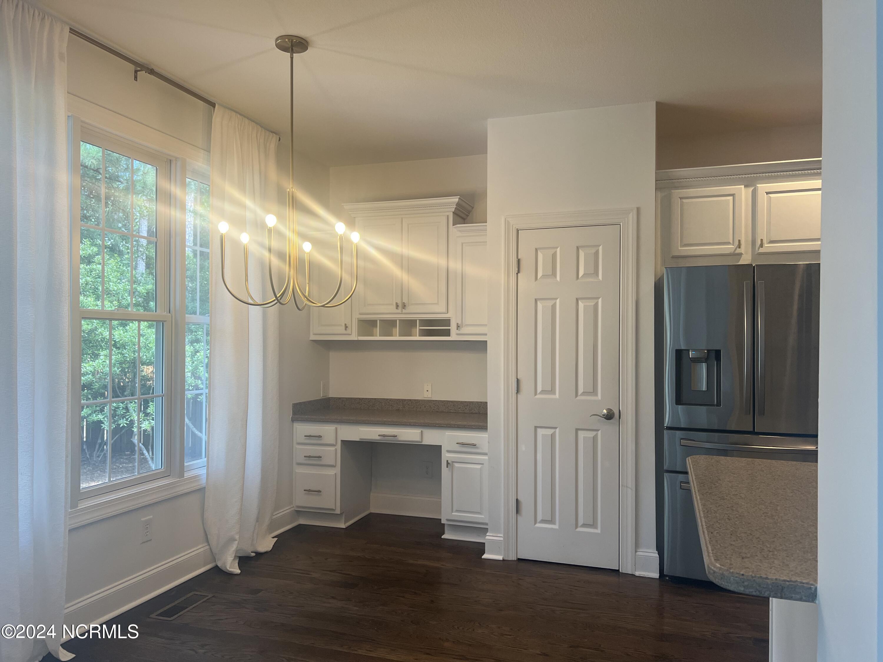 130 Tamarisk Lane