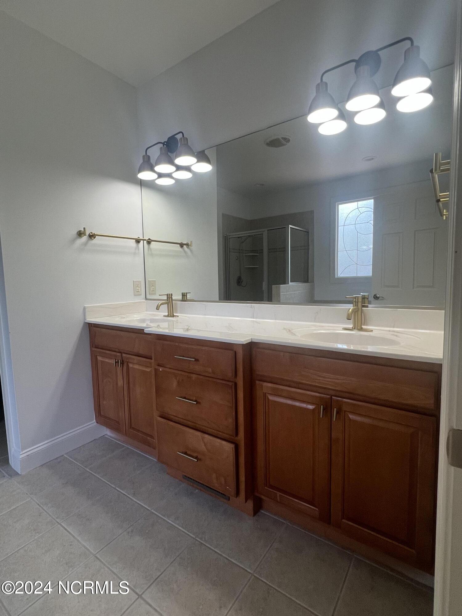 130 Tamarisk Lane