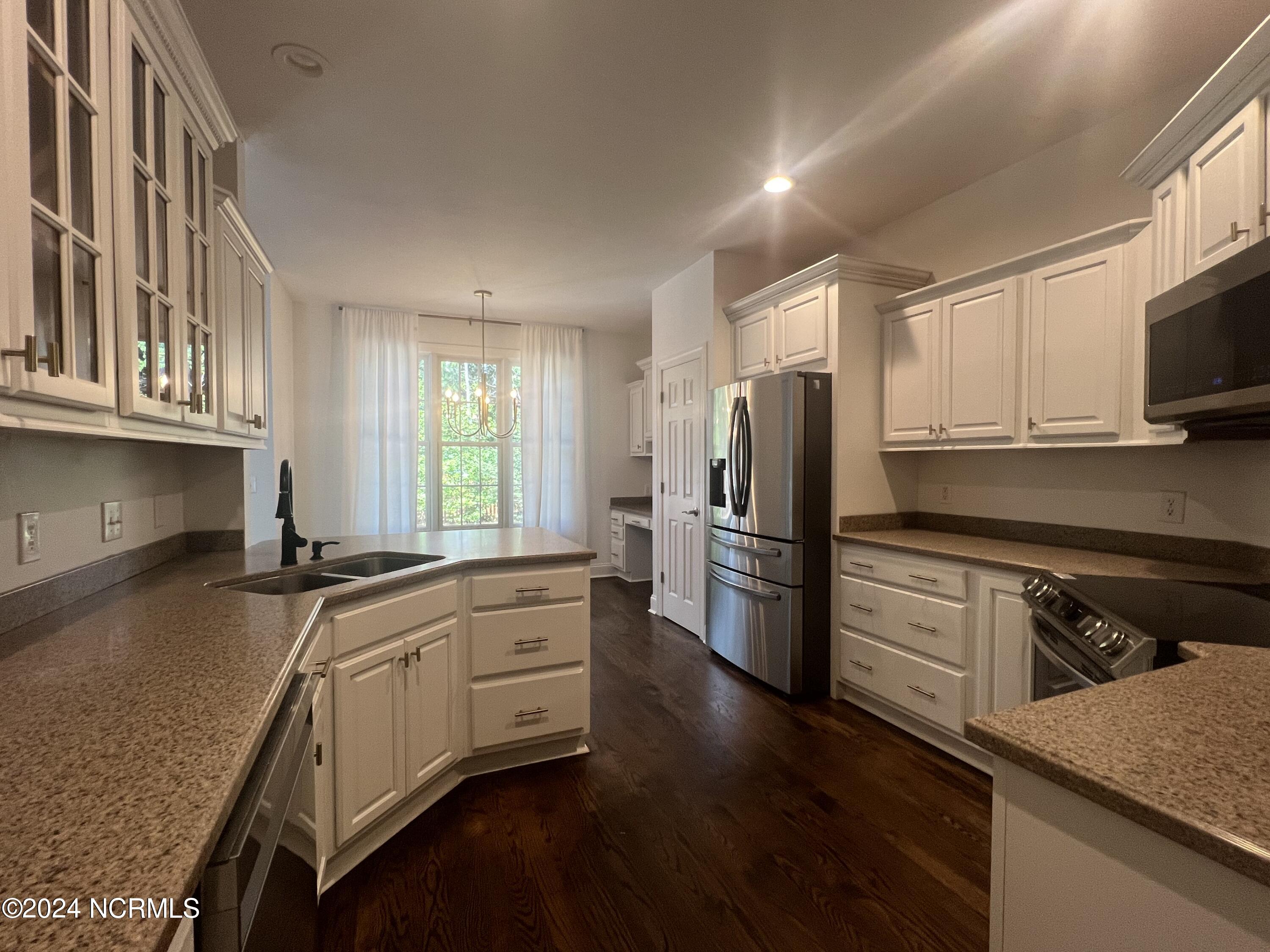 130 Tamarisk Lane