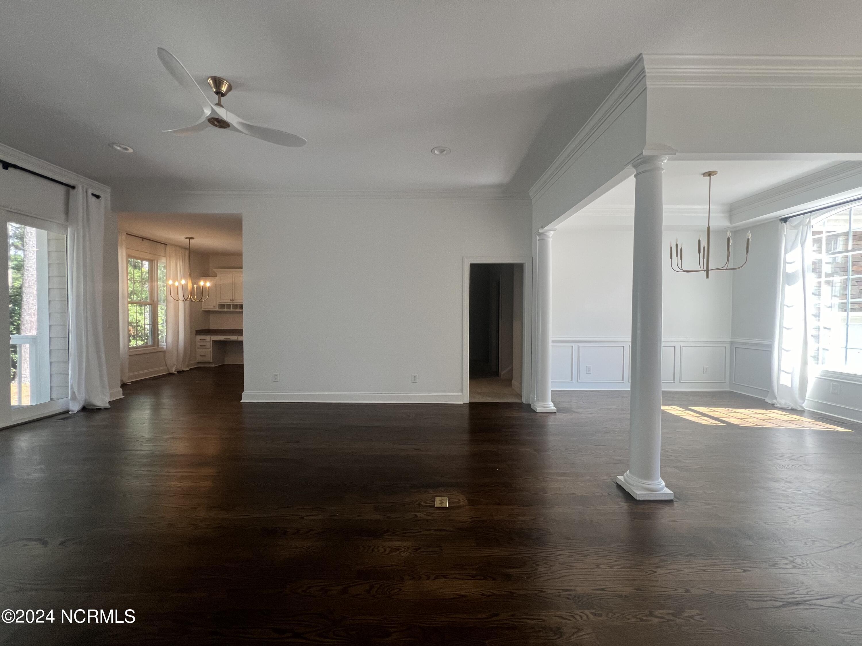 130 Tamarisk Lane