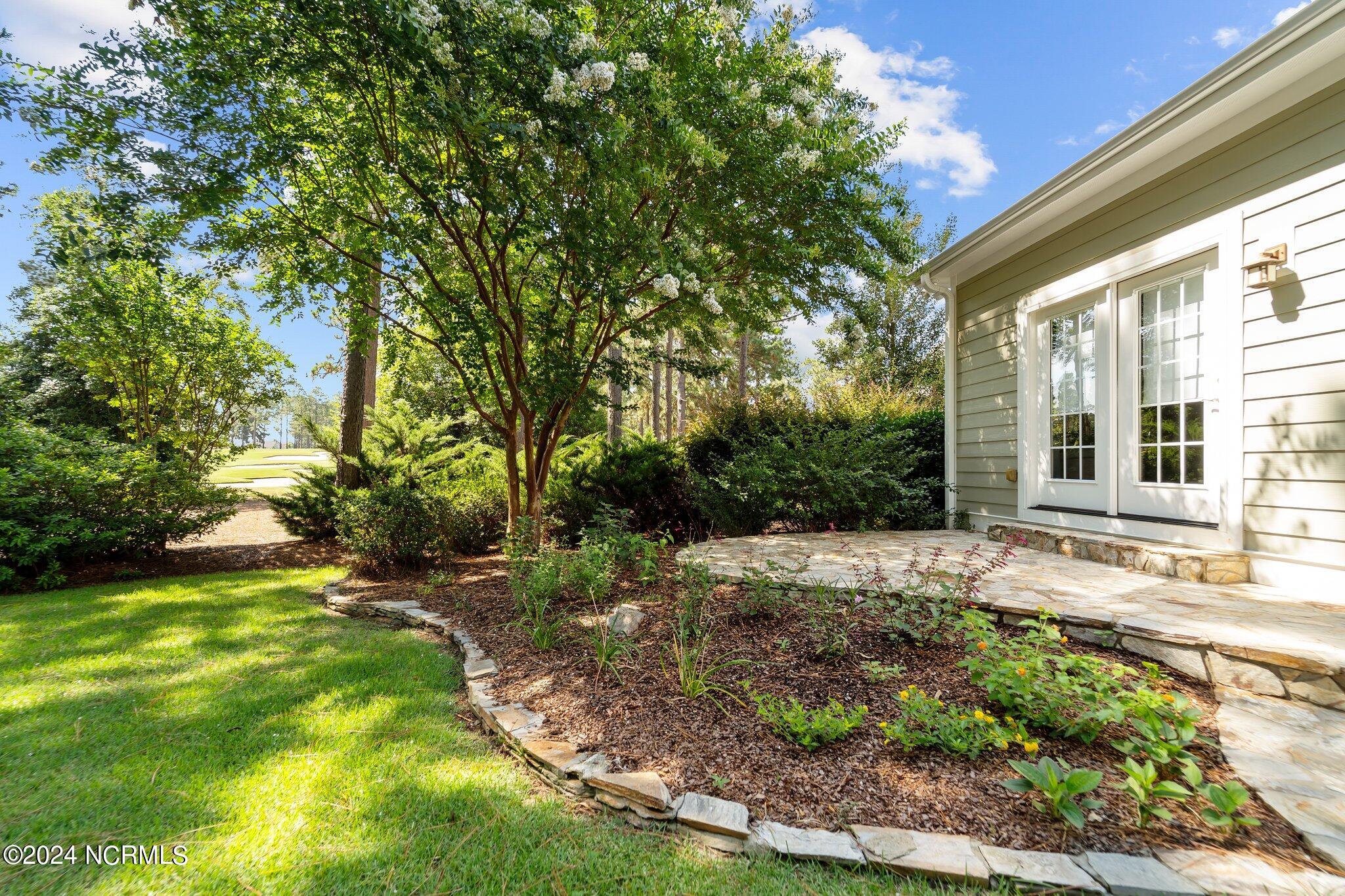 27 Deacon Palmer Place