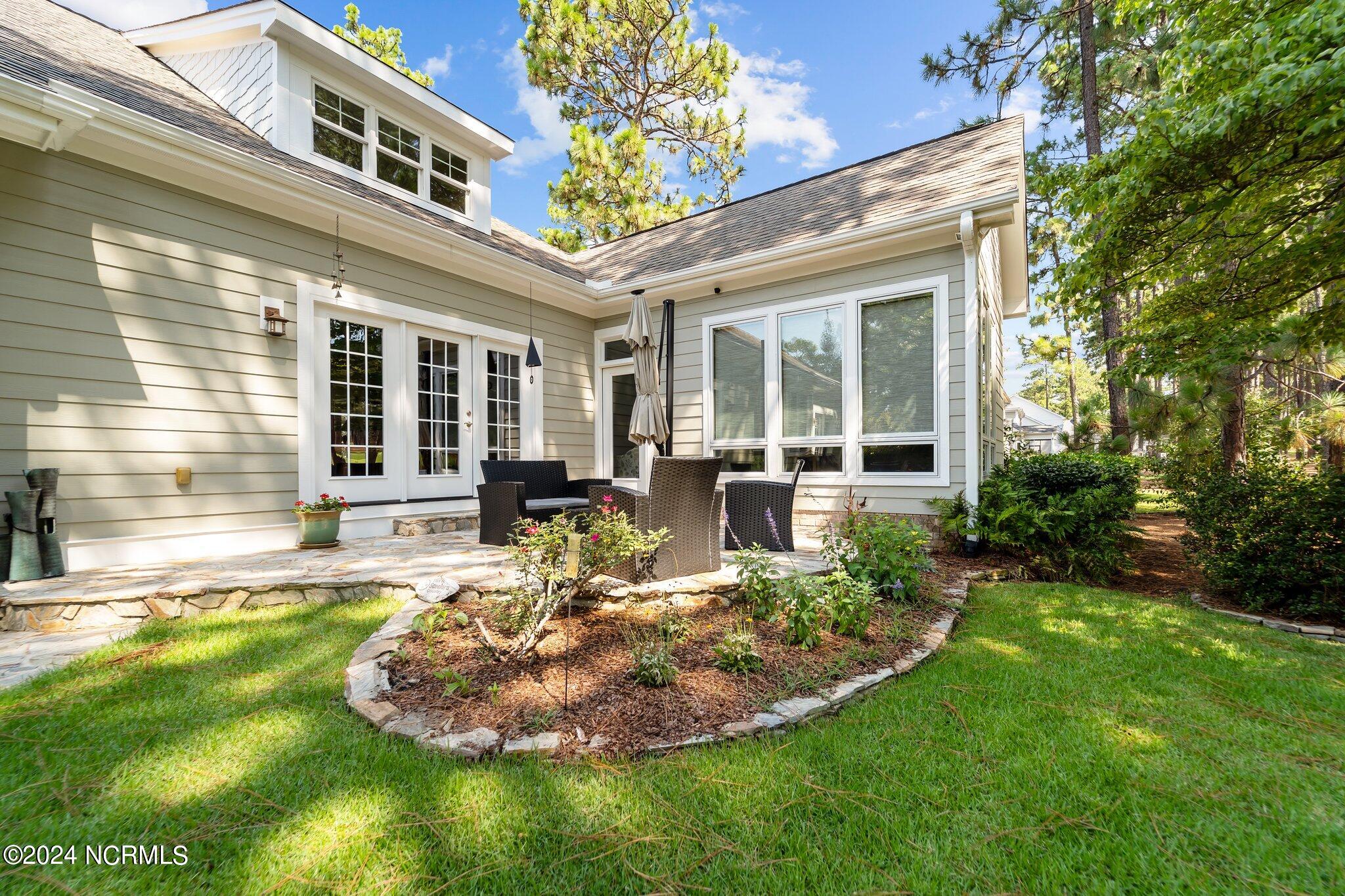 27 Deacon Palmer Place