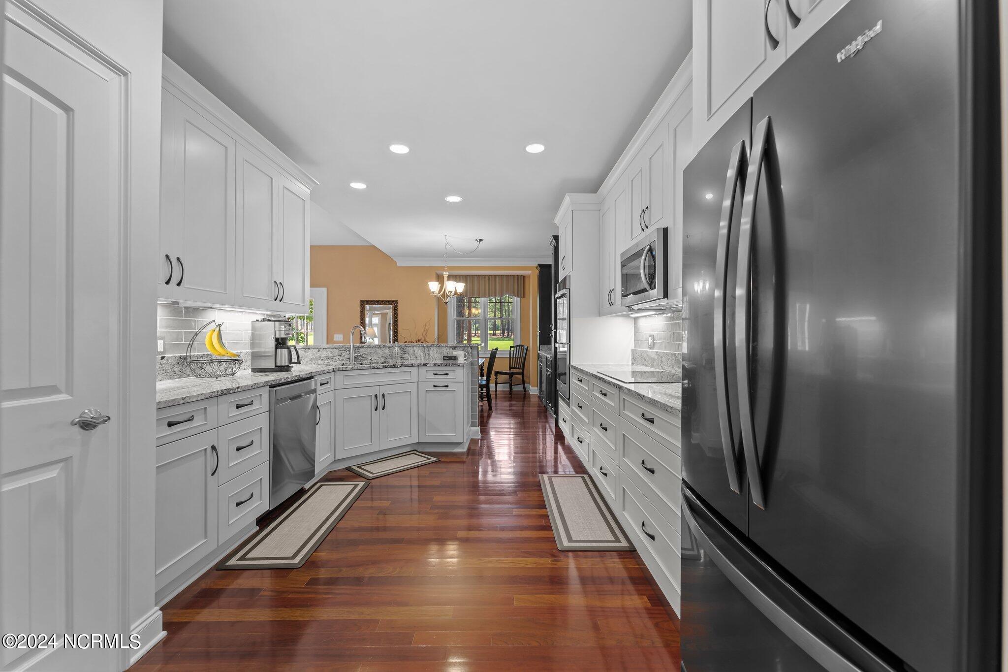 27 Deacon Palmer Place