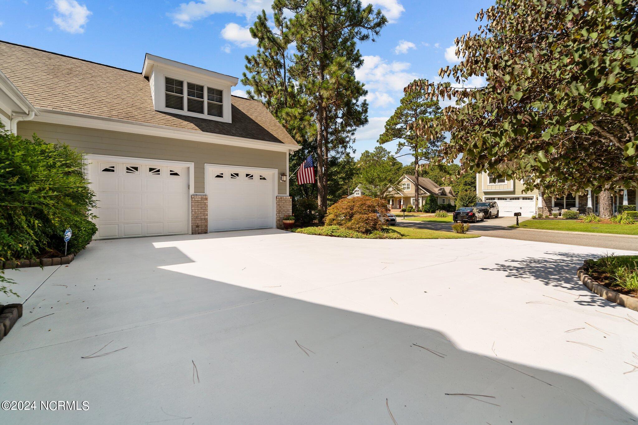 27 Deacon Palmer Place