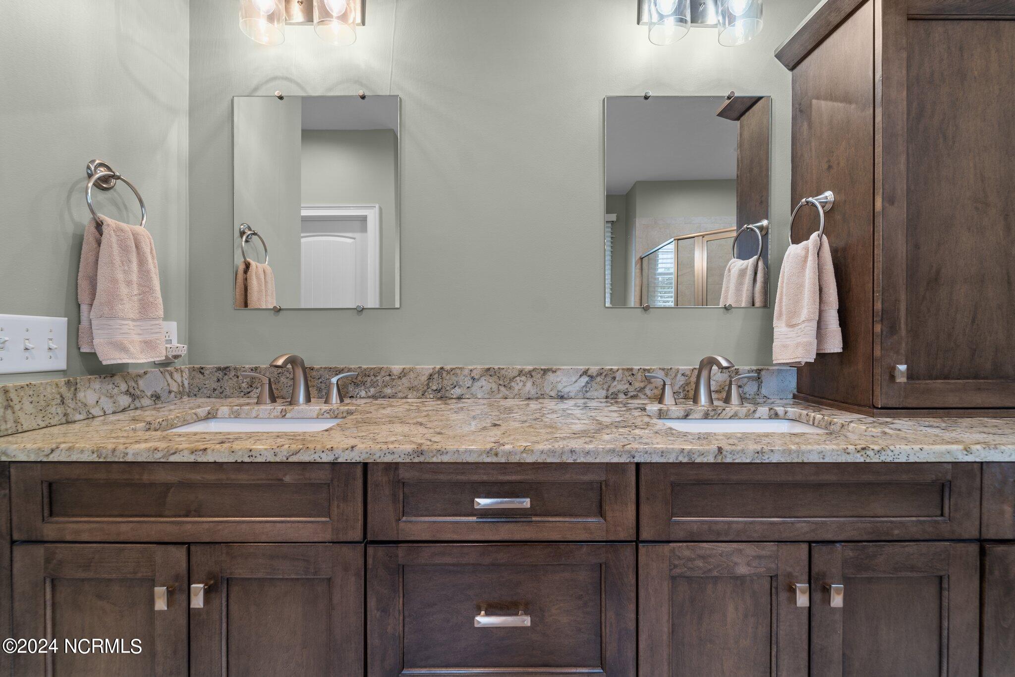 27 Deacon Palmer Place