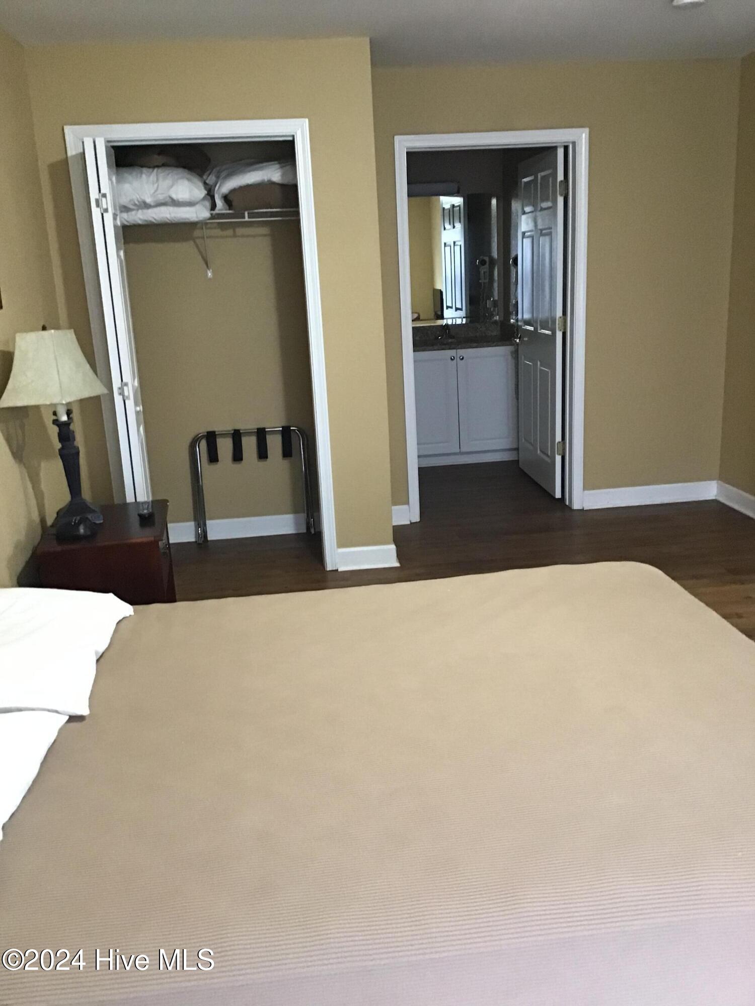 490 Little River Farm Boulevard, 102a