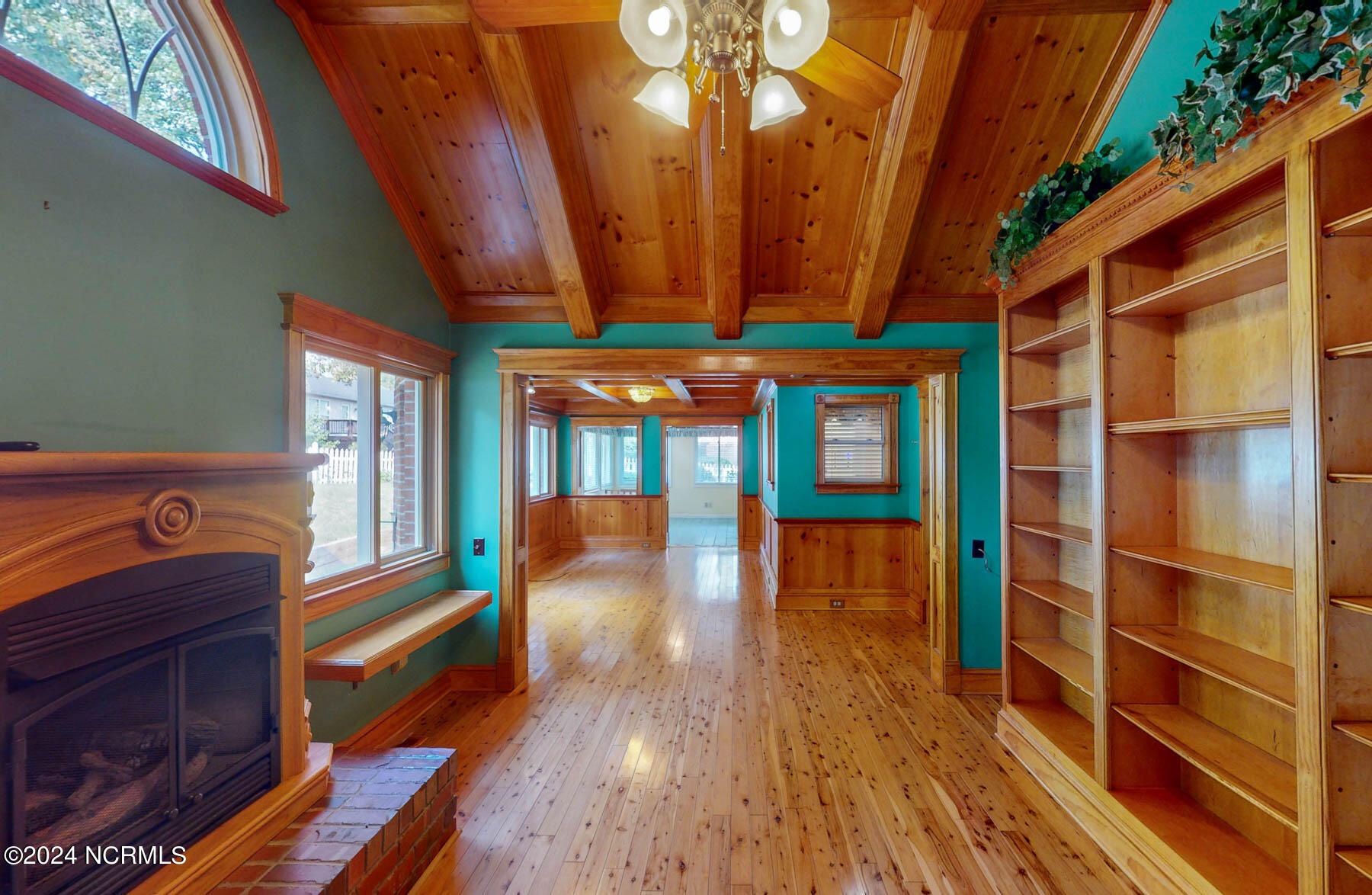 355 Pine Vista Drive