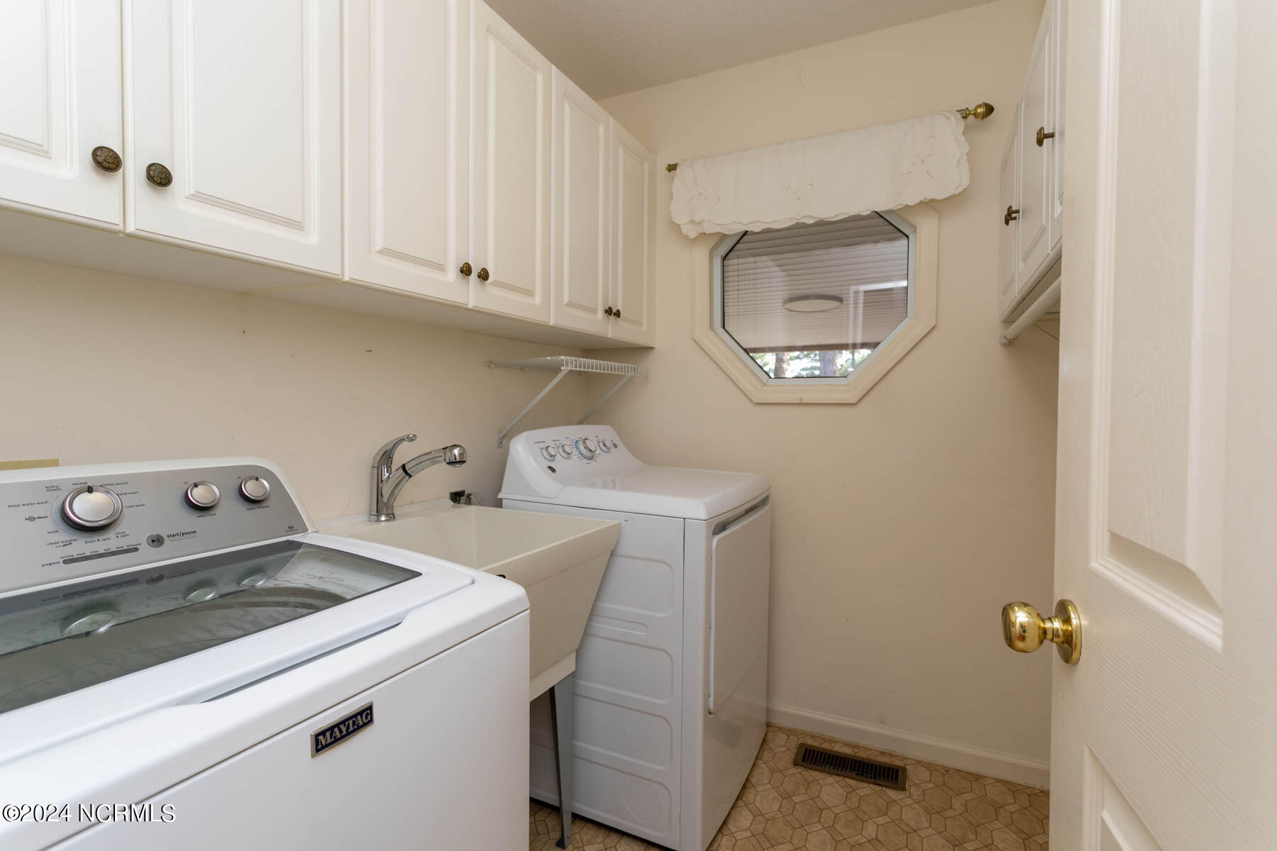 355 Pine Vista Drive