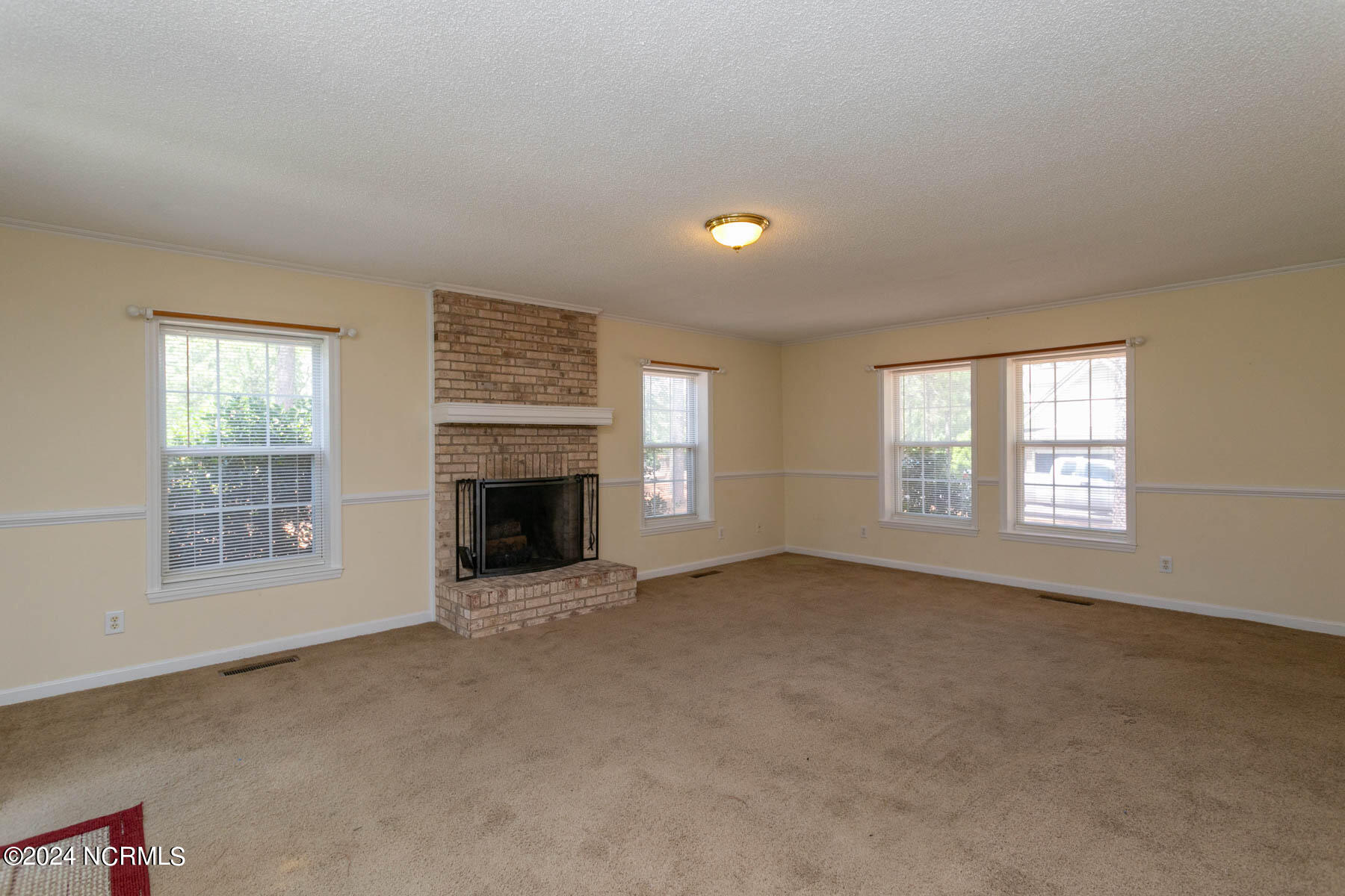 103 Pineneedle Drive