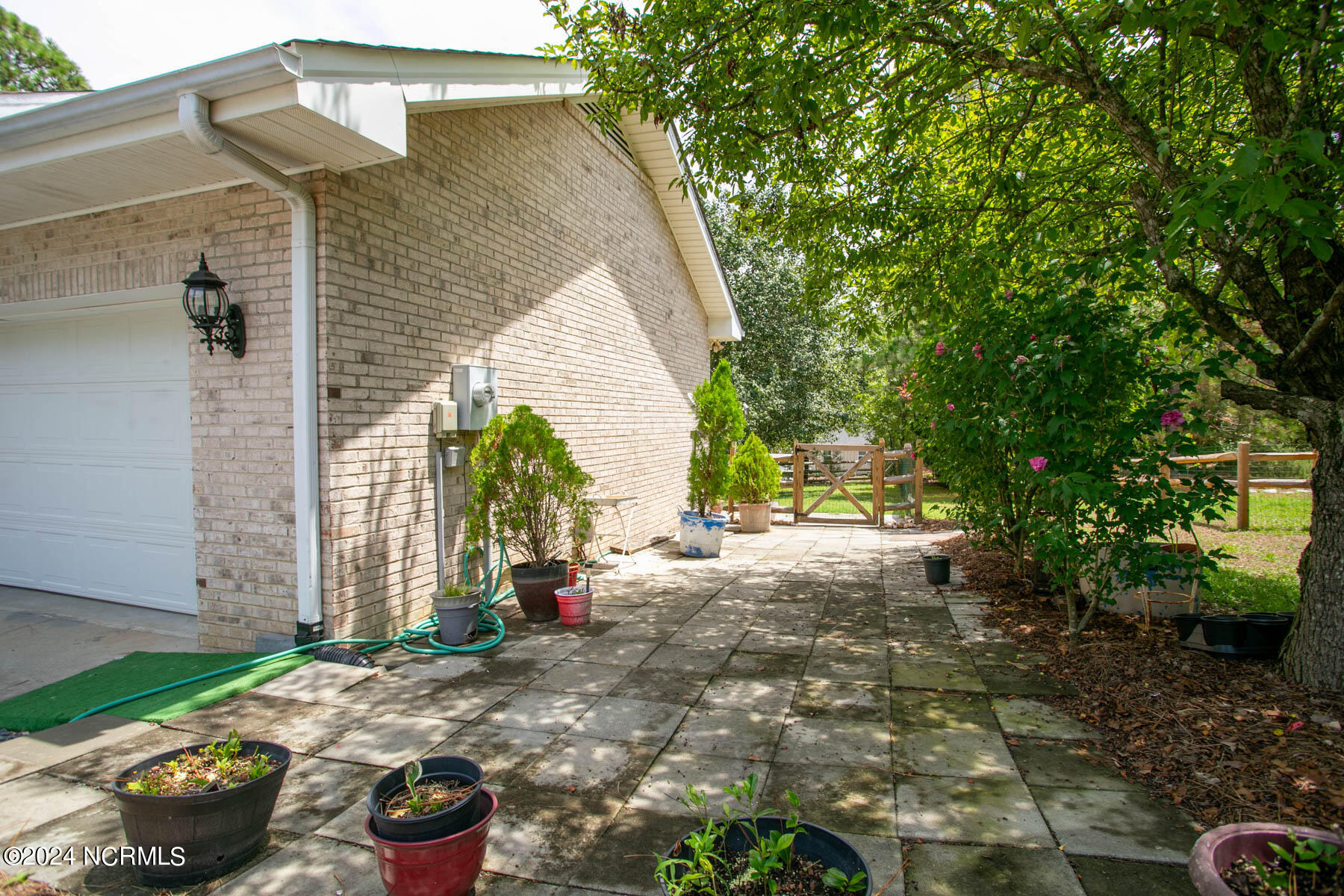 103 Pineneedle Drive