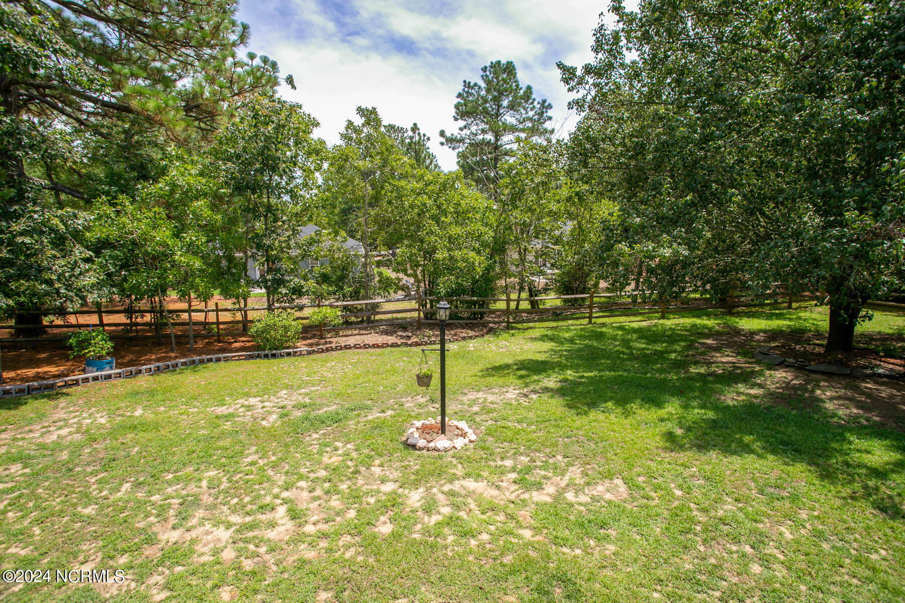 103 Pineneedle Drive