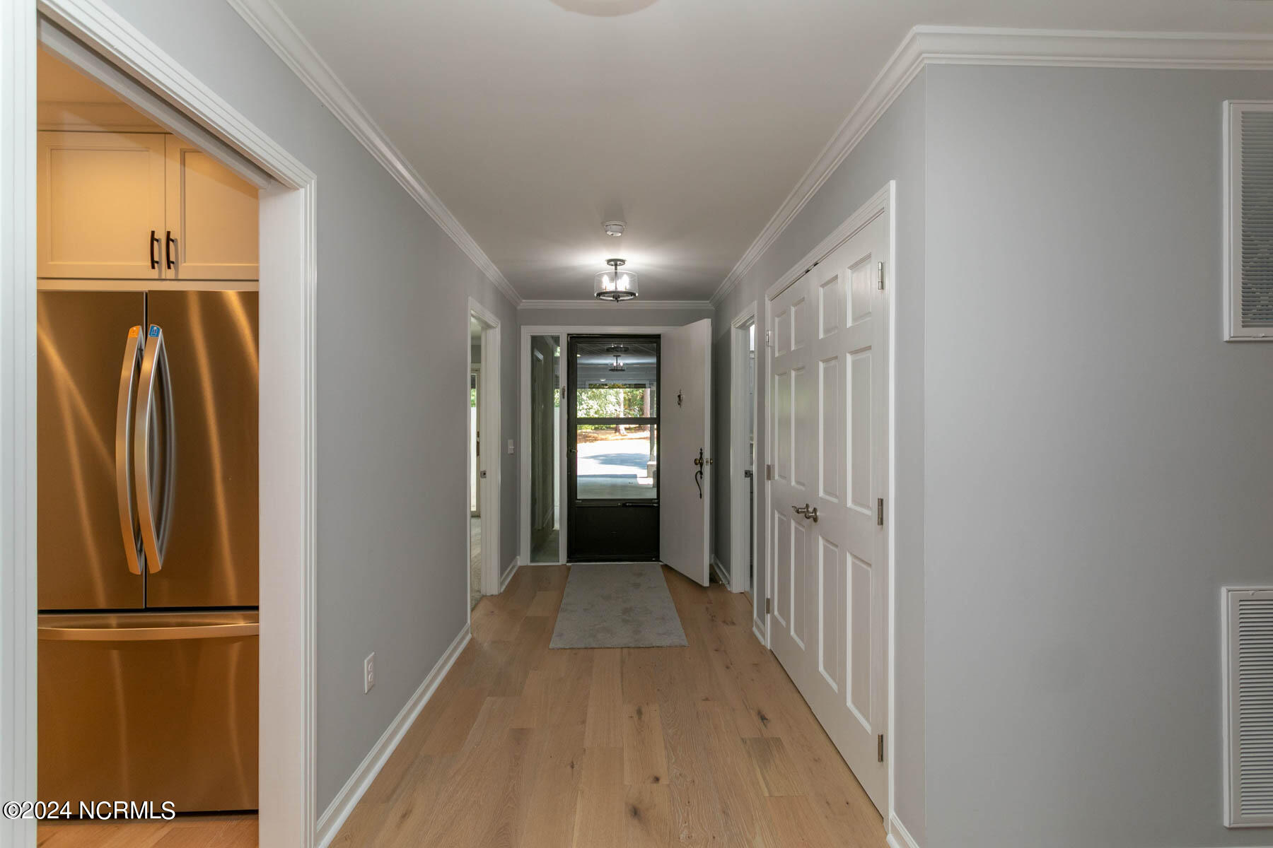 270 Mckenzie Road W, 51