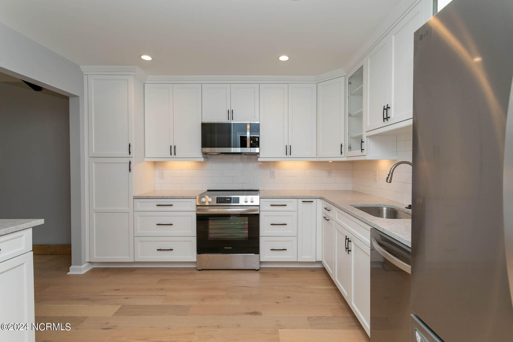 270 Mckenzie Road W, 51