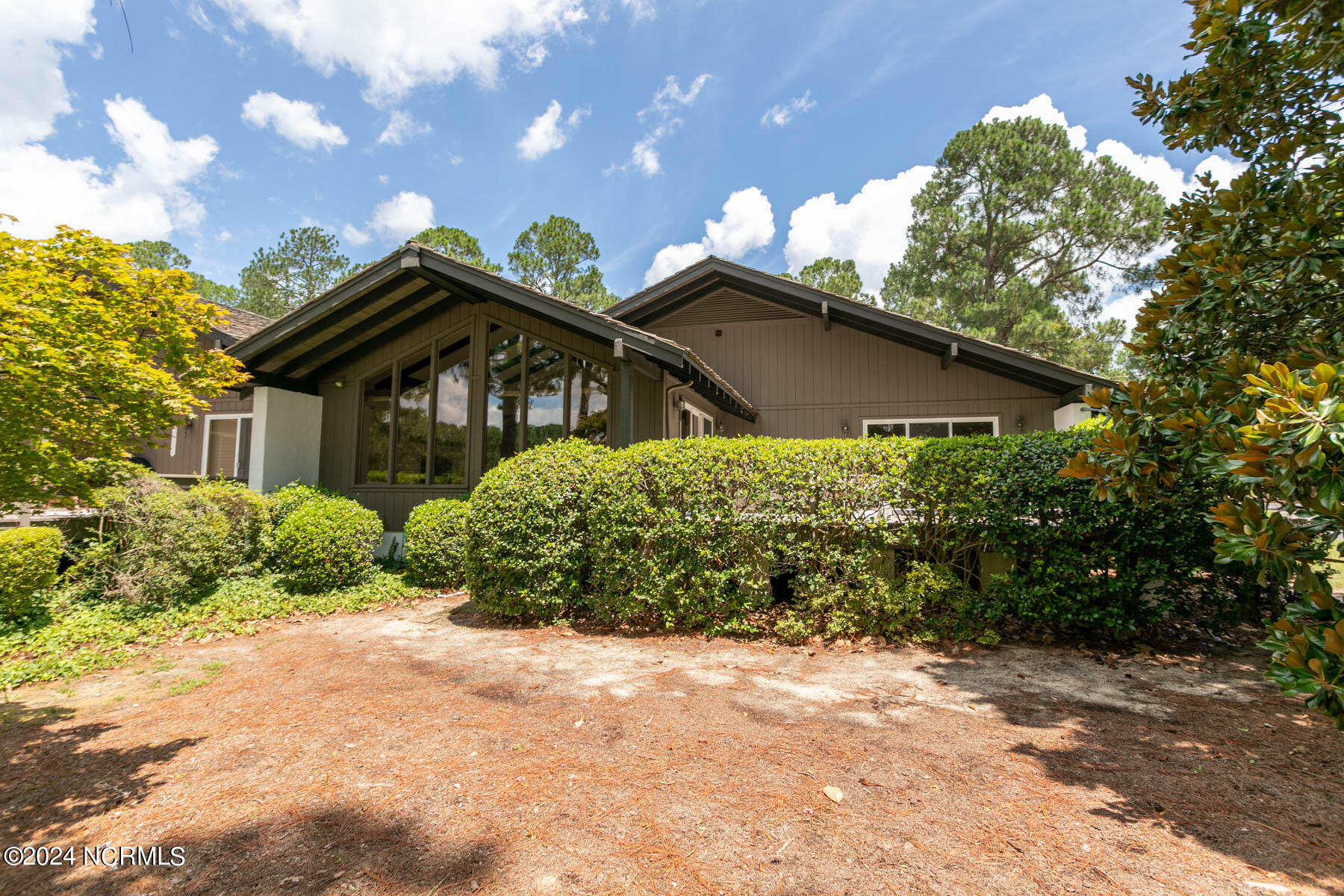 270 Mckenzie Road W, 51