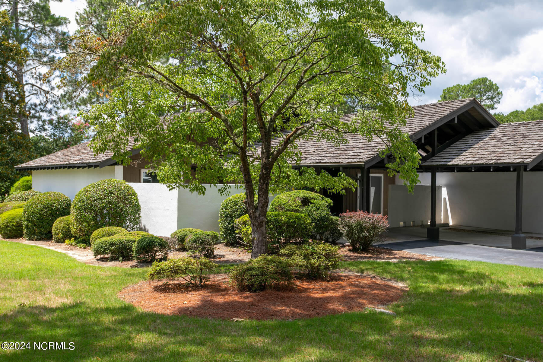 270 Mckenzie Road W, 51