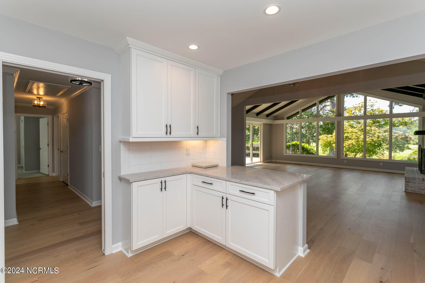 270 Mckenzie Road W, 51