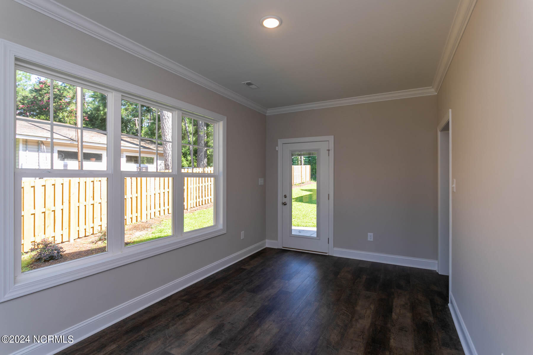 519 N Sycamore Street