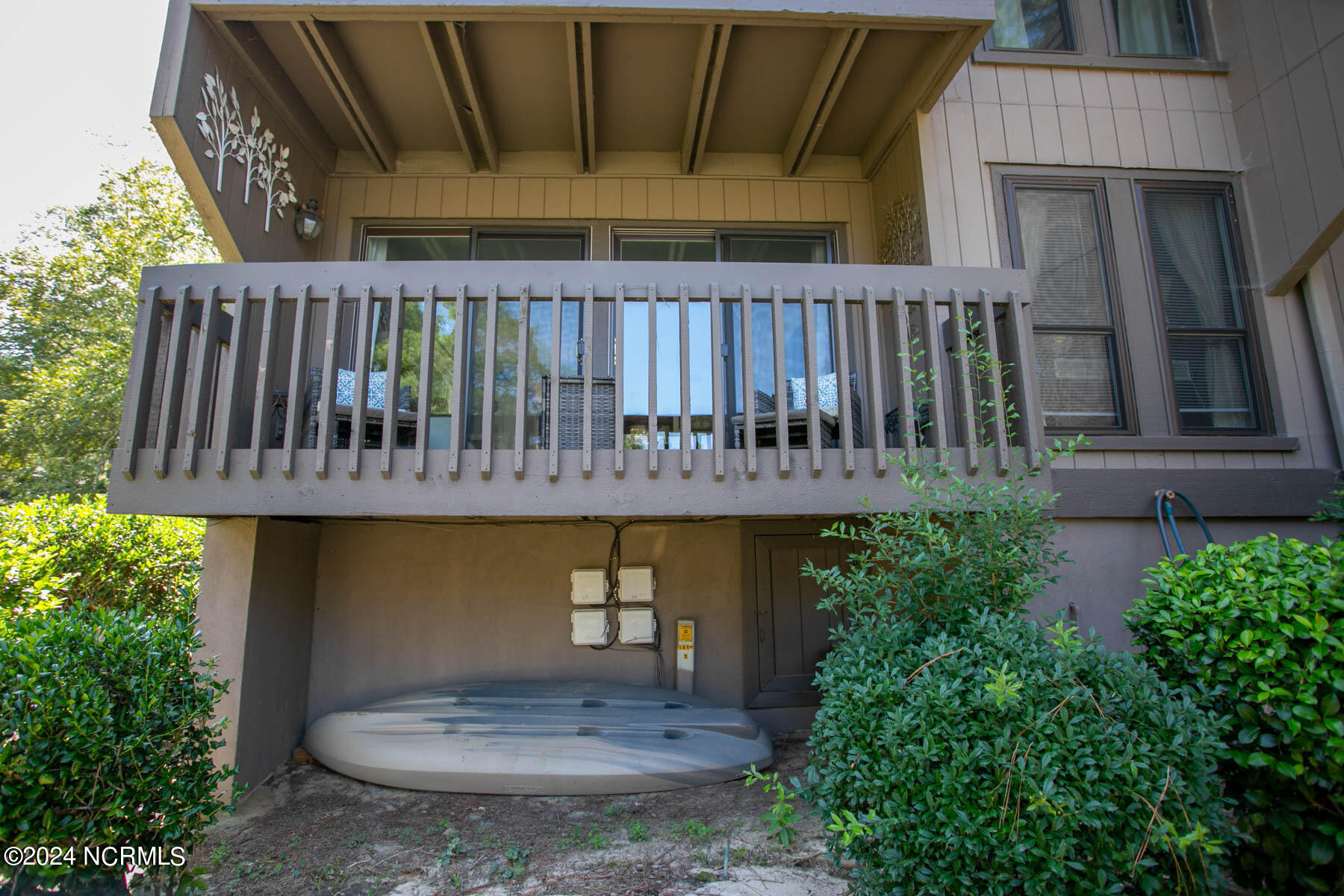 250 Sugar Gum Lane, 135