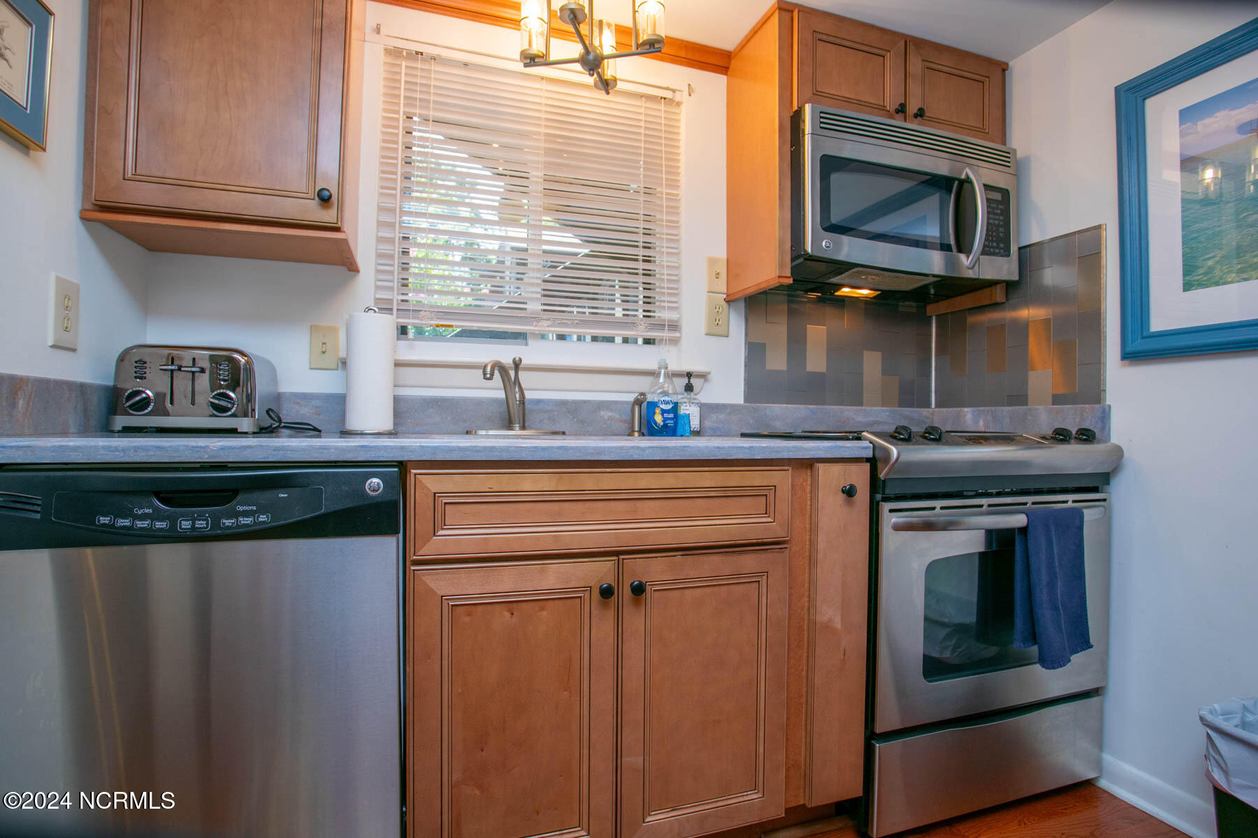 250 Sugar Gum Lane, 135