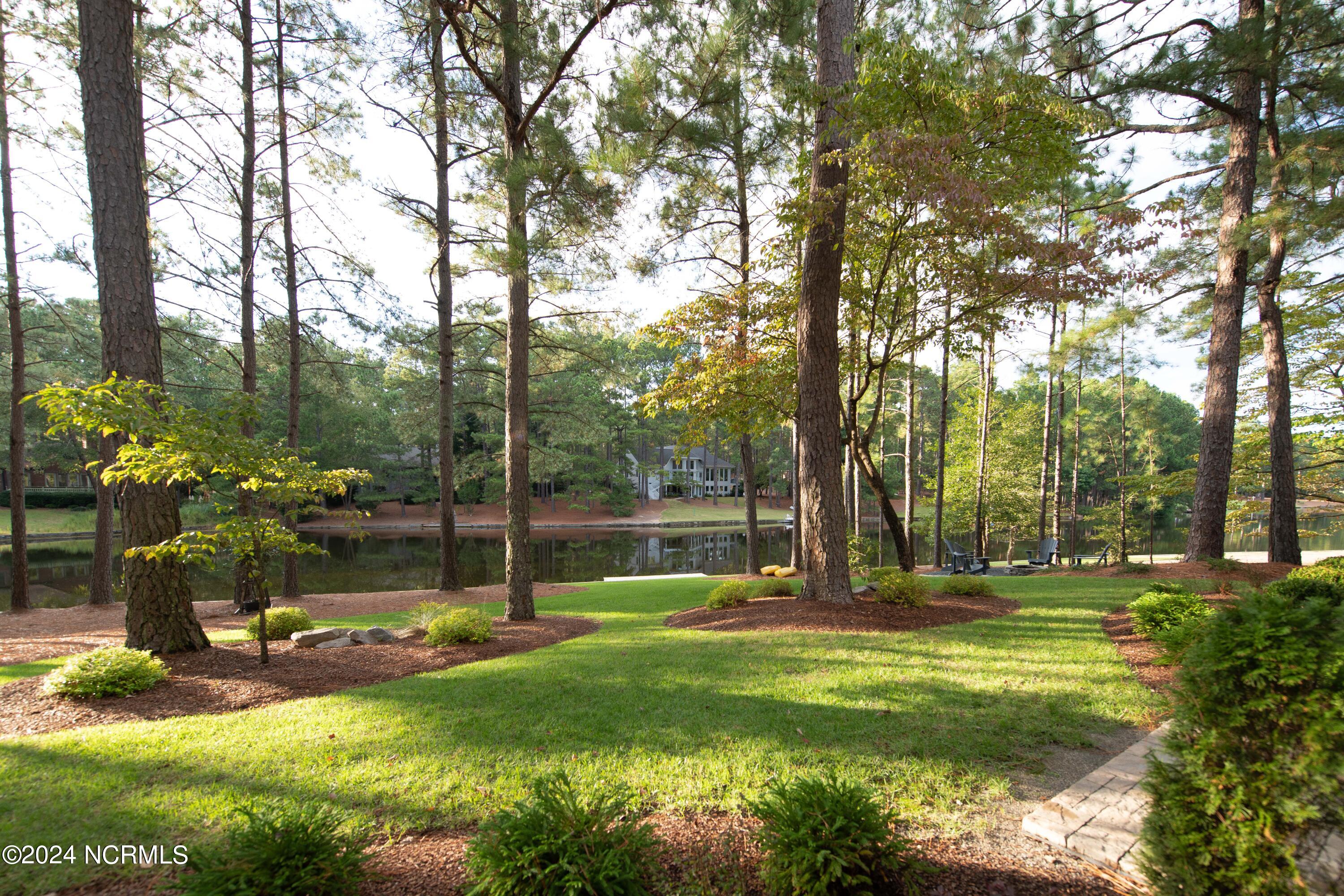 32 Loch Lomond Court